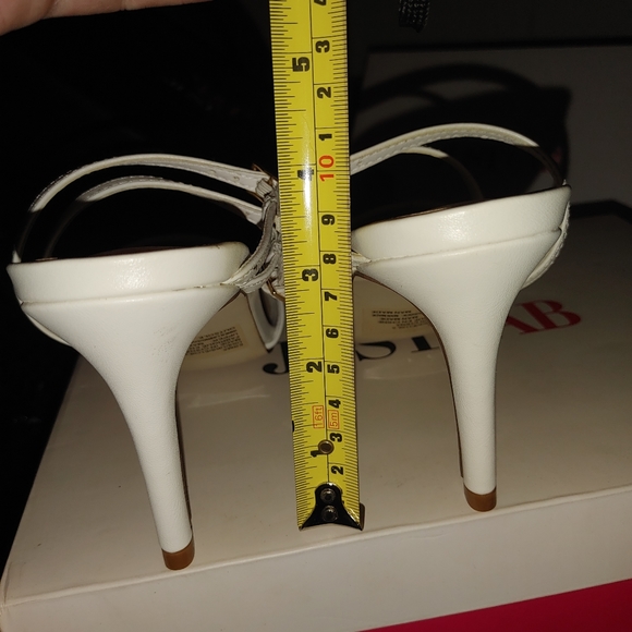 White buckle mules - Picture 6 of 7